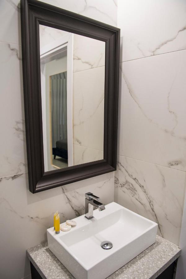 Skin Suites-Luxury Living Nicosia Kültér fotó