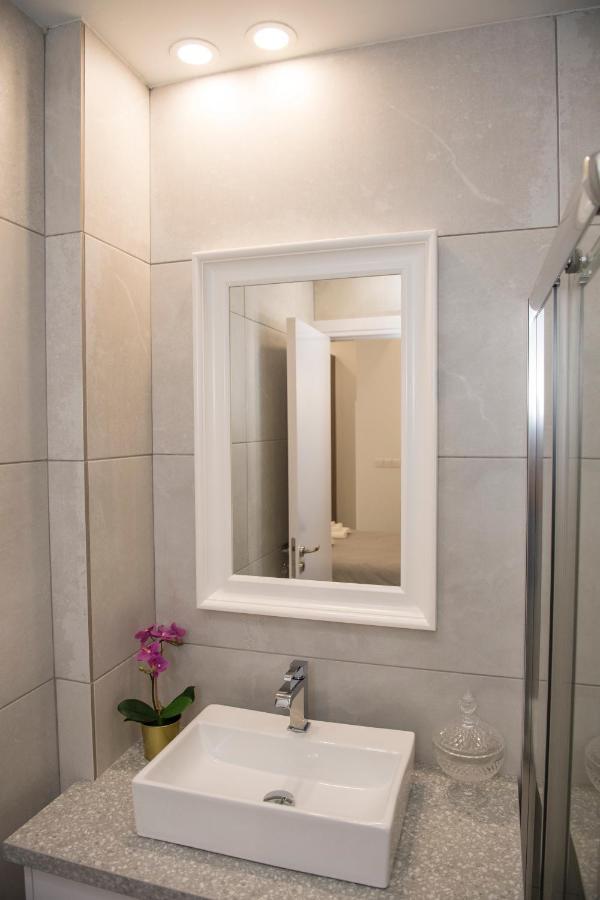 Skin Suites-Luxury Living Nicosia Kültér fotó